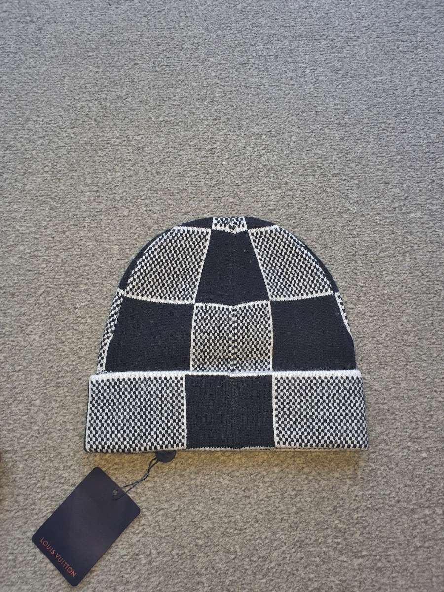 Lv Beanie