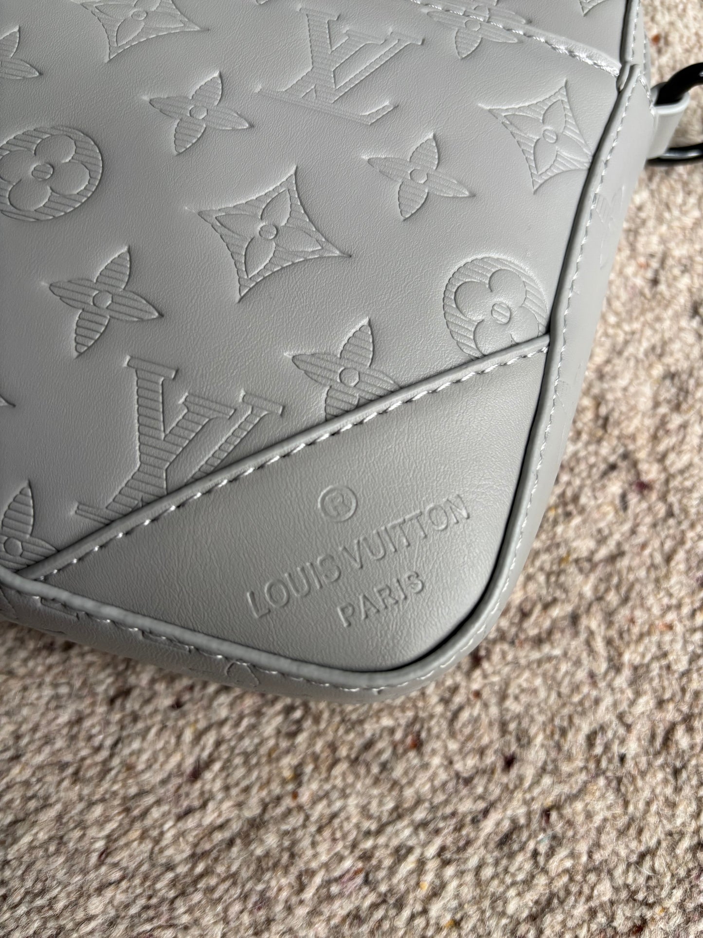 Lv Duo Bag