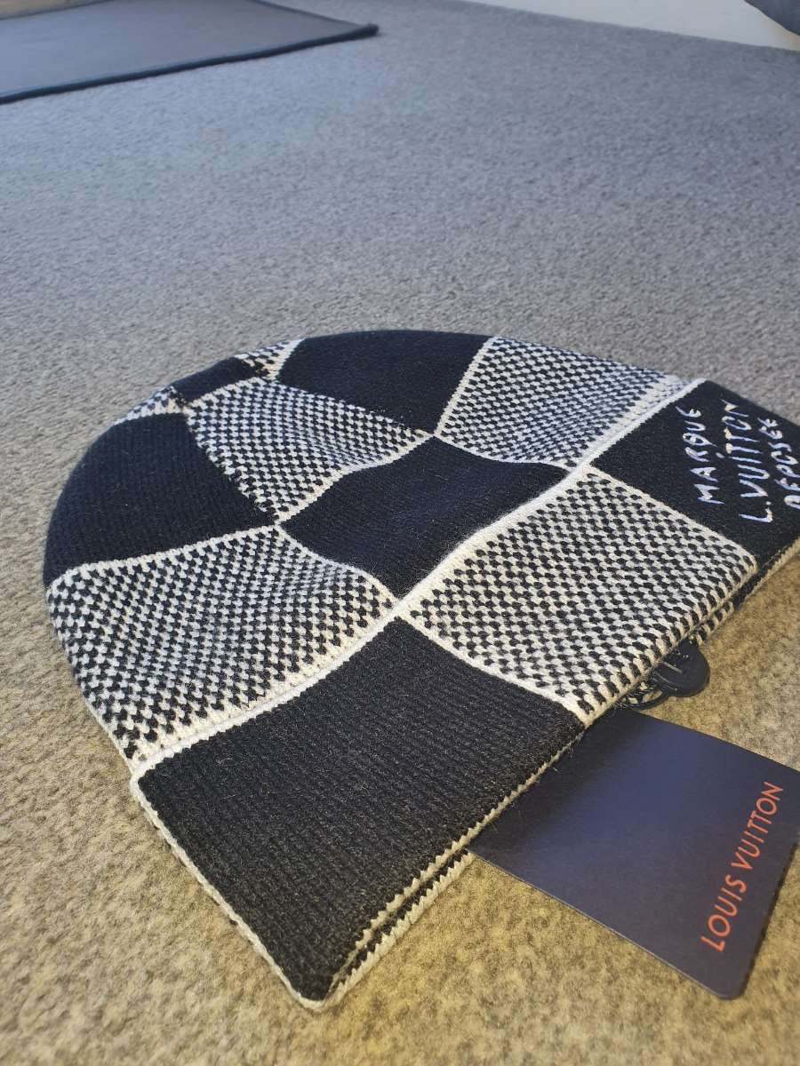 Lv Beanie