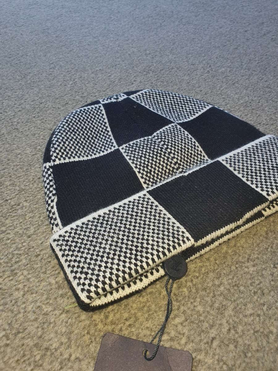 Lv Beanie