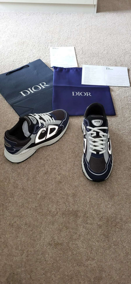 Dior B30 Size 9